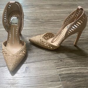 Dolce Vita pumps- so cute for fall